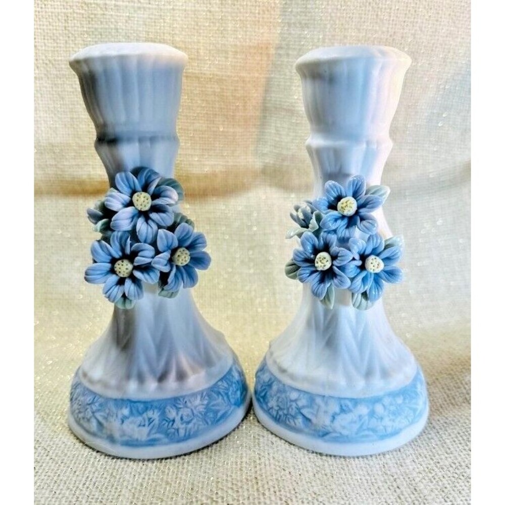 A Pair Candle Holders By Hermitage Pottery Blue and White 6"